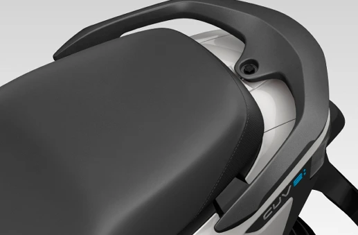 Tư thế lái xe thoải mái và an toàn